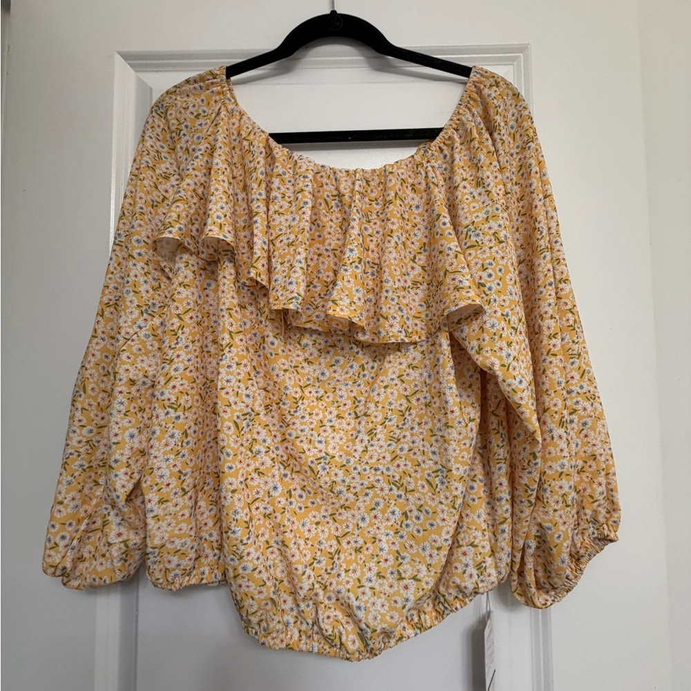 Chic Floral Ruffle Blouse in Yellow